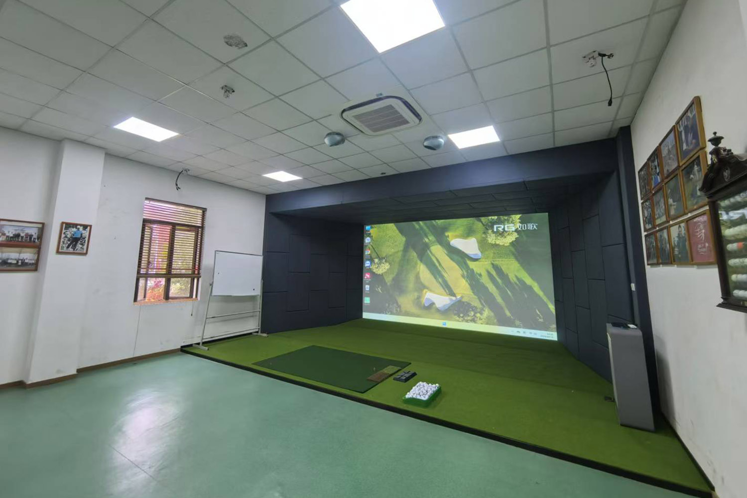 上海旅游高等?？茖W(xué)校高爾夫運(yùn)動(dòng)館